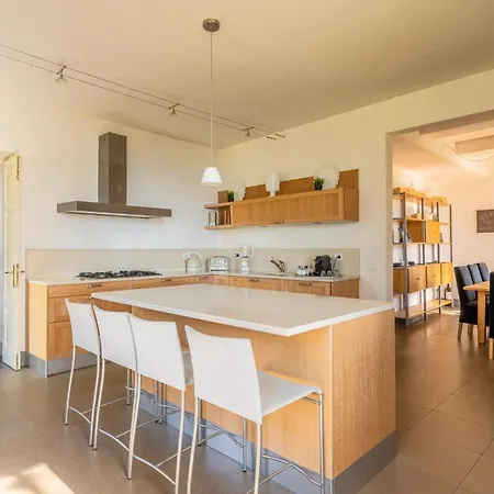 Apartment Tuscanskye - Sofia With Private Swimming Pool And Garden